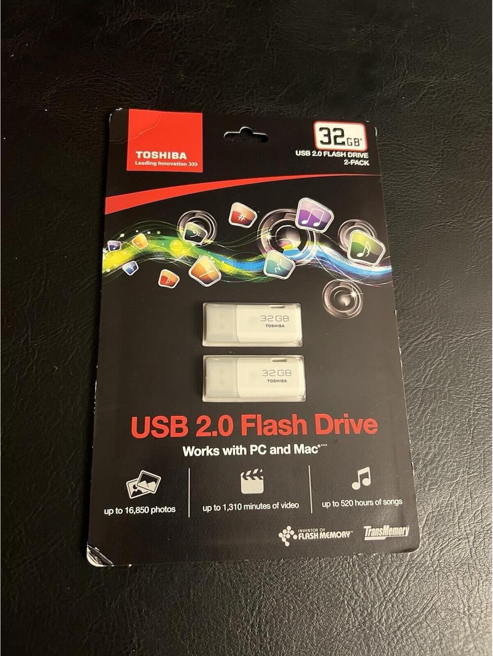 NEW Toshiba 32GB USB 2.0 Flash Drive Memory Sticks 2-pack Lot